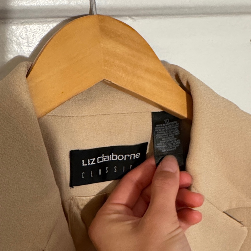 Vintage Liz Claiborne Women's Tan Blazer